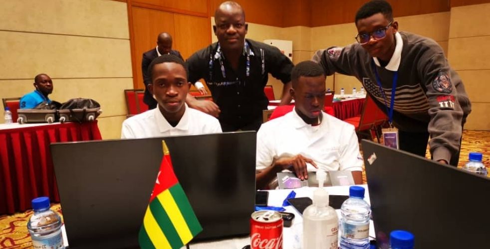 Formé localement. Certifié globalement.